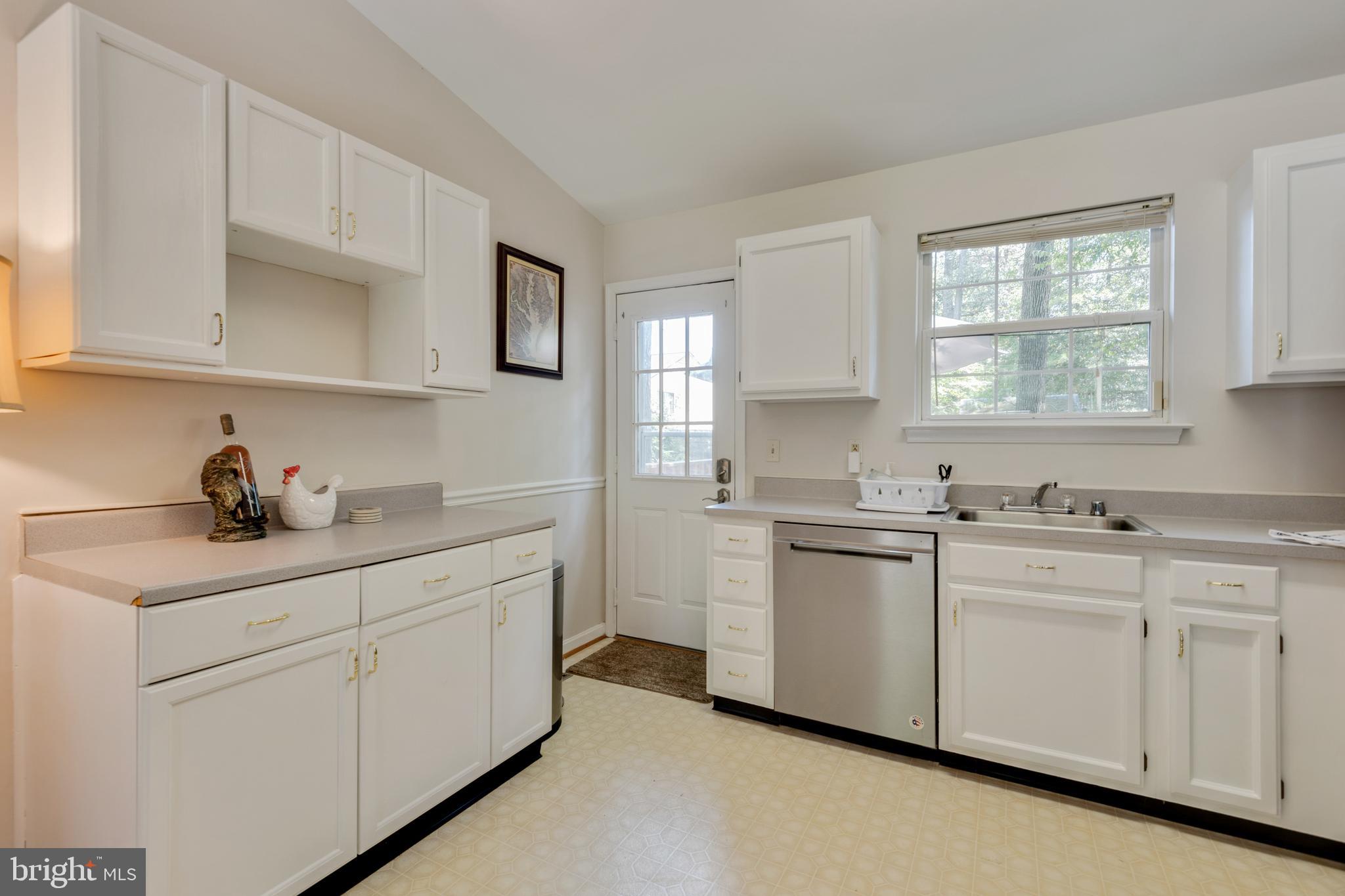 375 Kyle Road Crownsville, MD 21032 - Photo 7 of 39