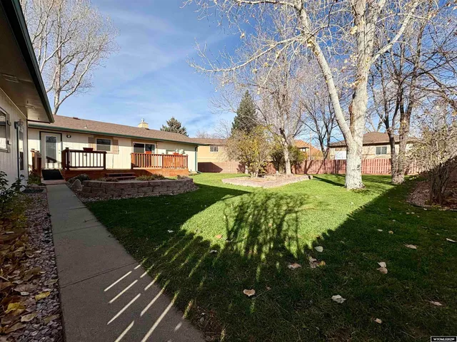 $389,000 | 627 Harrison Street, Douglas, WY 82633