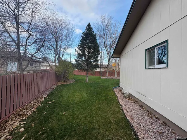 $389,000 | 627 Harrison Street, Douglas, WY 82633