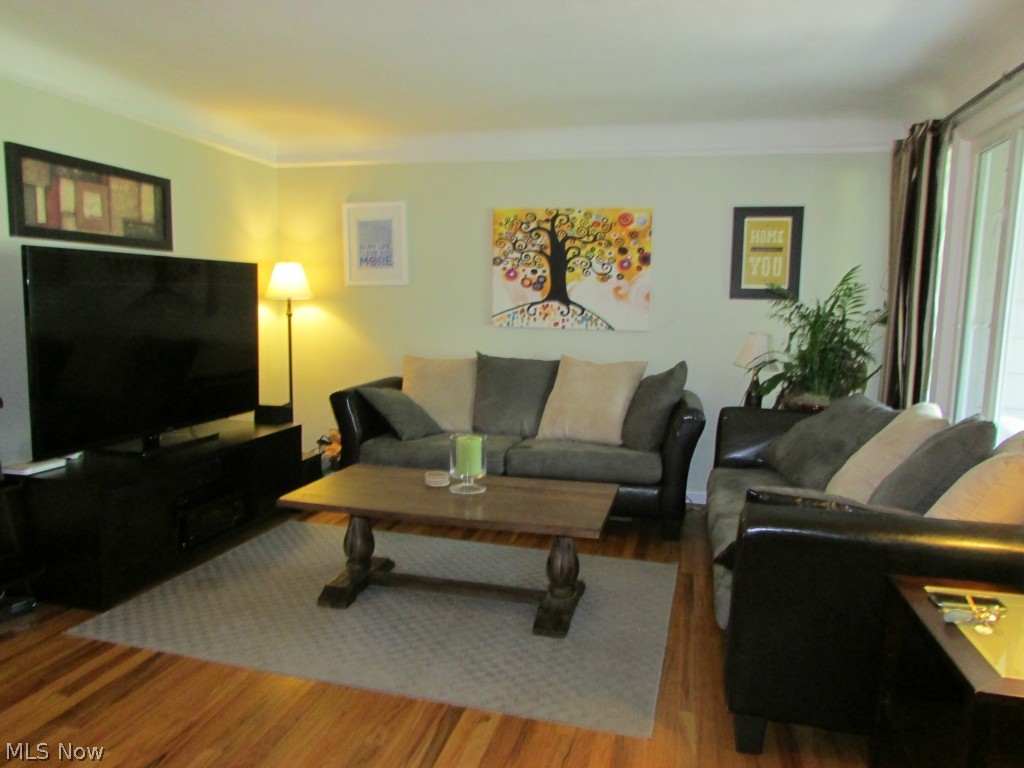 4760 Burger Road Cleveland, OH 44121 - Photo 6 of 25