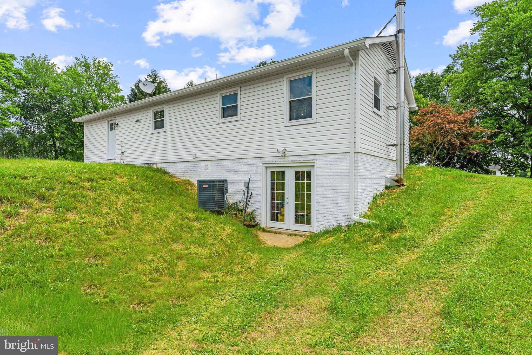 20103 Shelburne Glebe Road Purcellville, VA 20132 - Photo 51 of 60