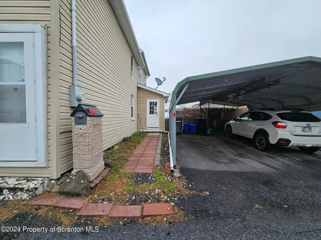 $139,900 | 105 Hickory Court, Olyphant, PA 18447