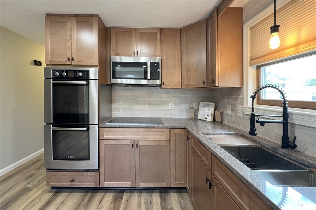 31 Crawford Circle Springfield, MA 01108 - Photo 10 of 41