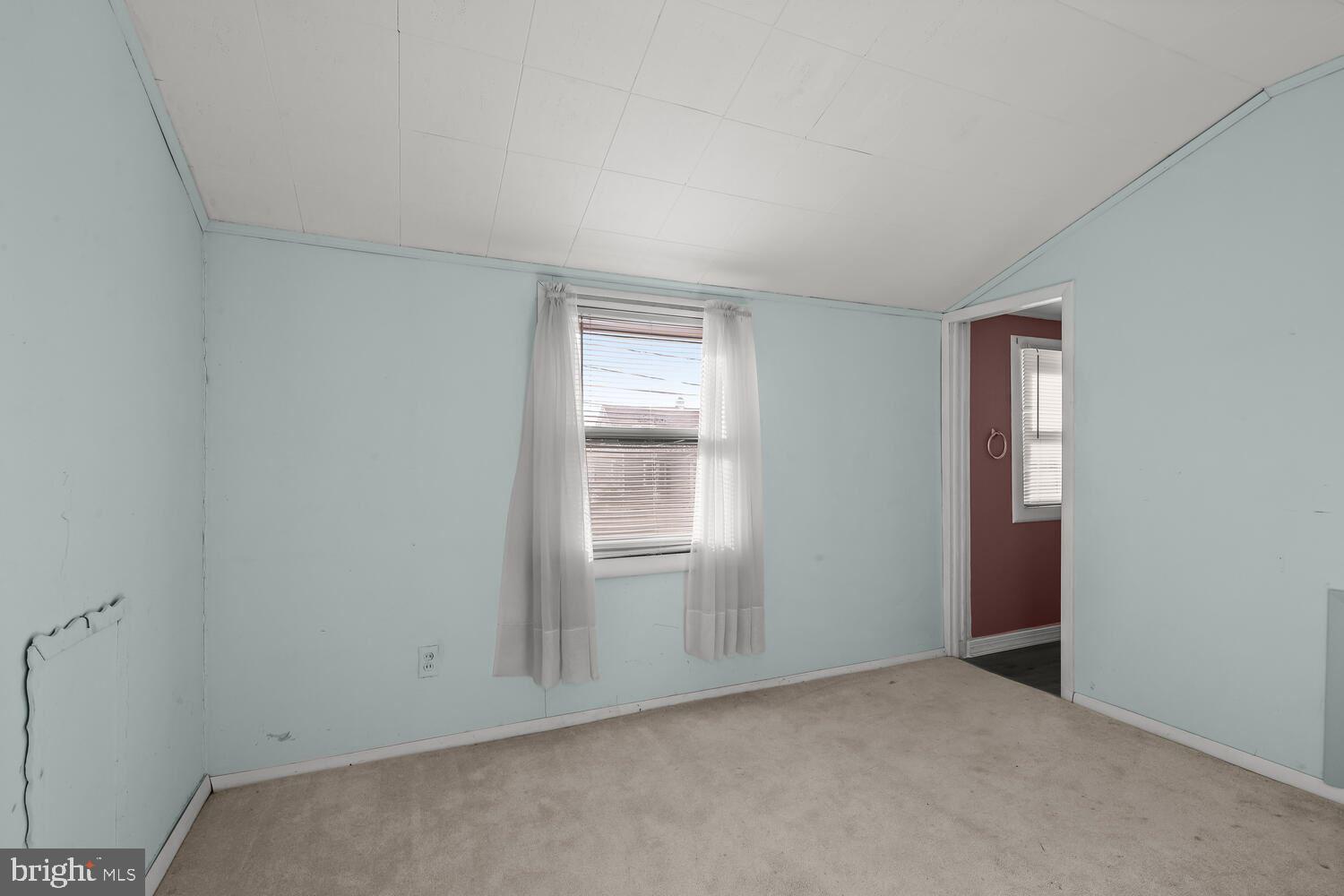35 Ridgemoor Road Essex, MD 21221 - Photo 27 of 43 Upper Level Bedroom