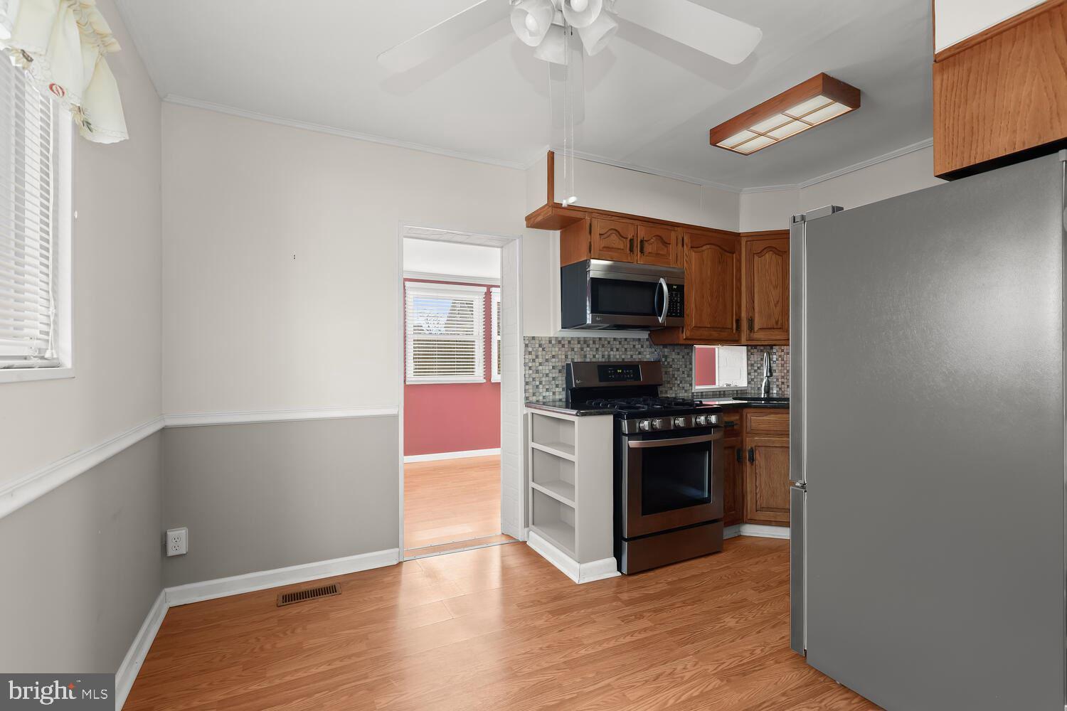 35 Ridgemoor Road Essex, MD 21221 - Photo 10 of 43 Dining Area