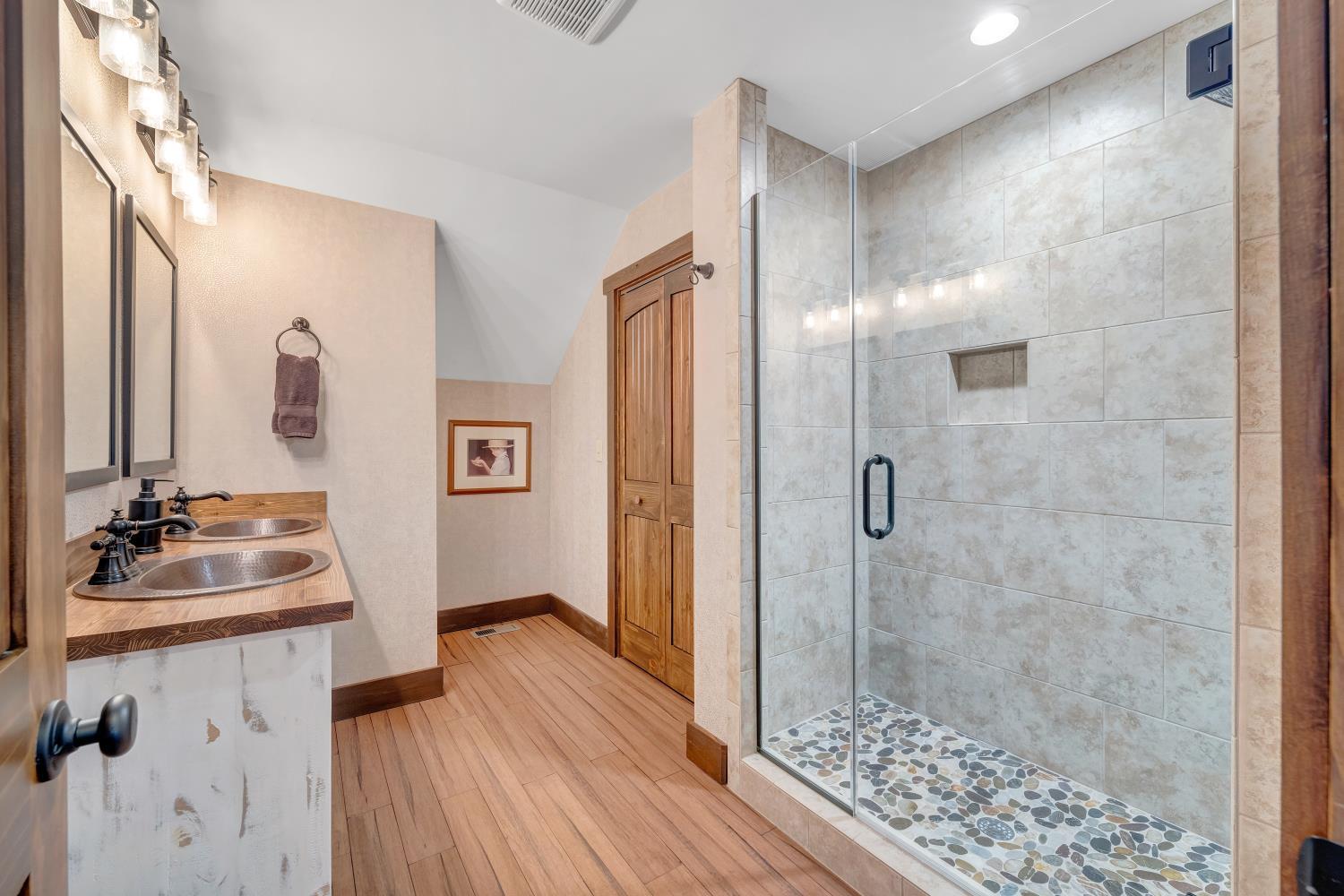 4344 Smith Mountain Road Penhook, VA 24137 - Photo 57 of 100 Guest bath 2 upper level