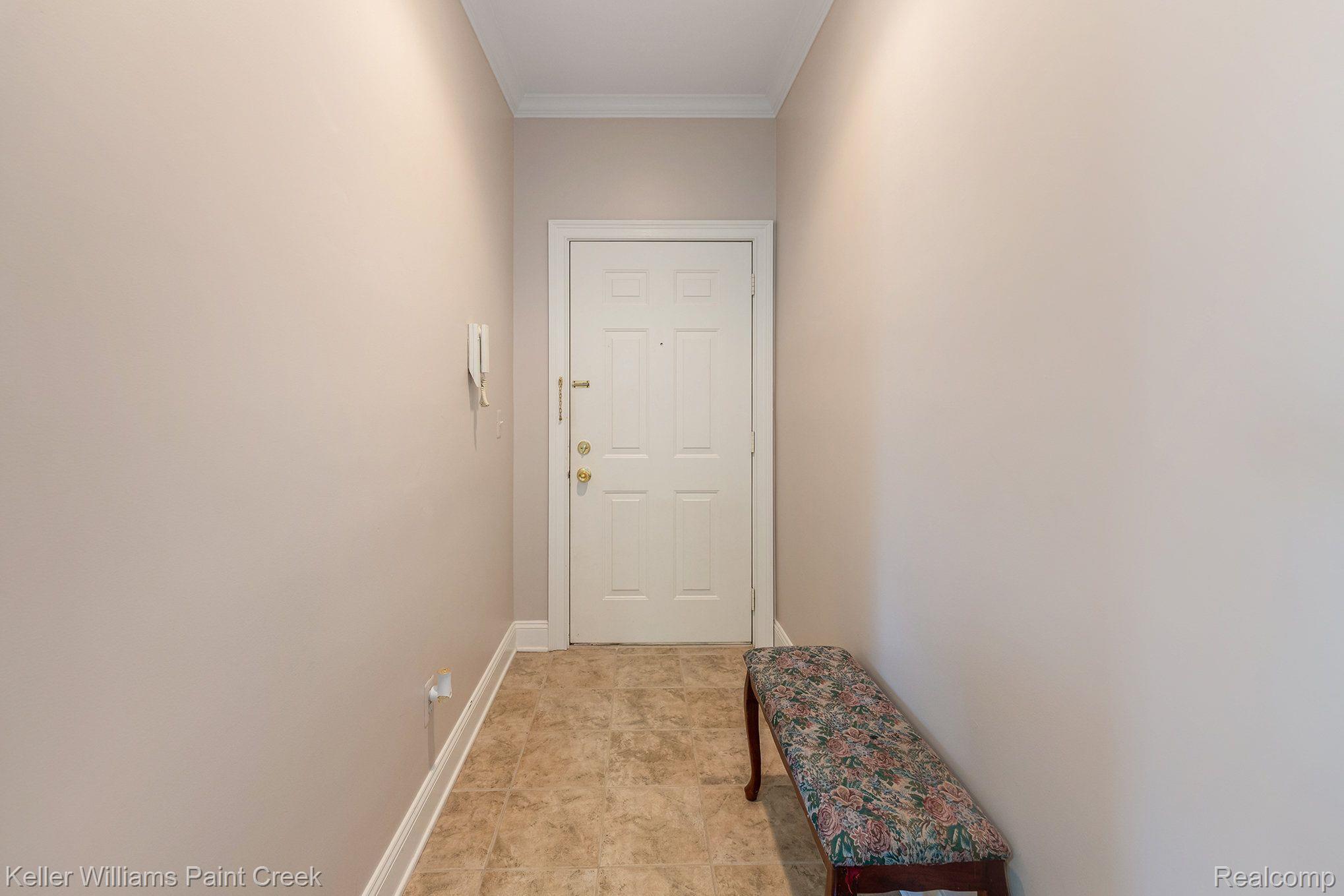 39160 Hayes Road Clinton Township, MI 48038 - Photo 7 of 35 Private Secure Entry, Elevator
2-5 Min to Garage