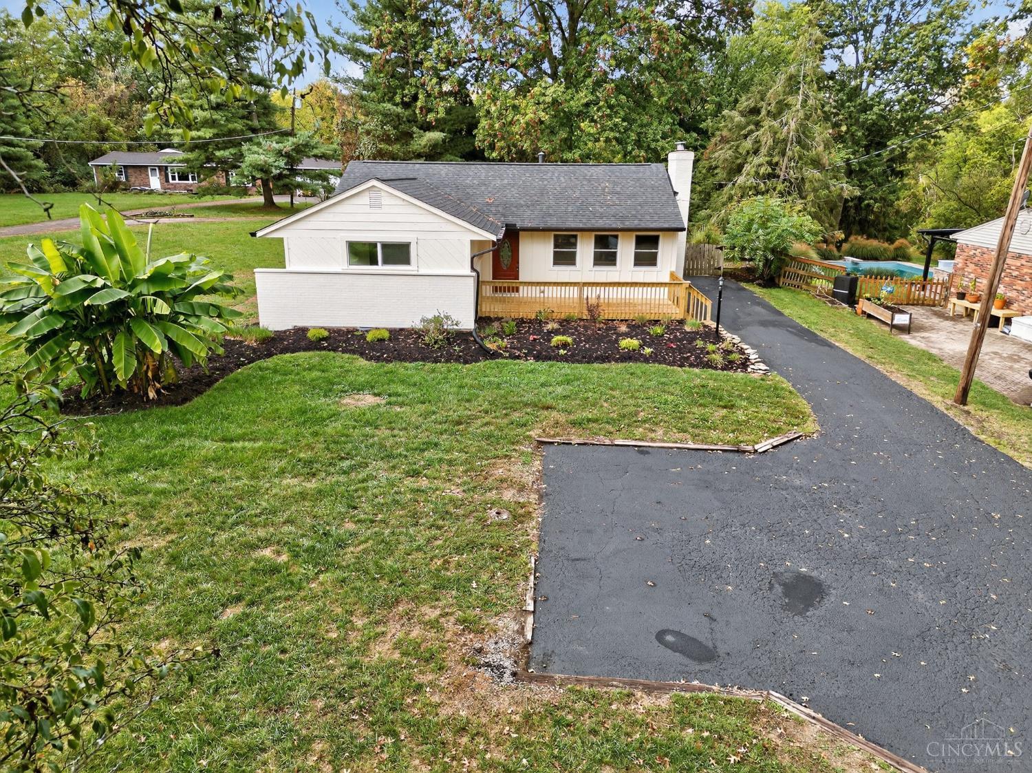 5975 Buckwheat Road Milford, OH 45150 - Photo 3 of 50