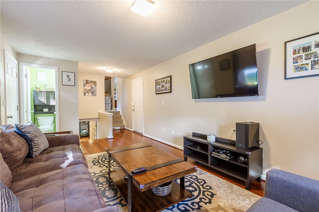 292 Sandoris Circle Irondequoit, NY 14622 - Photo 15 of 28