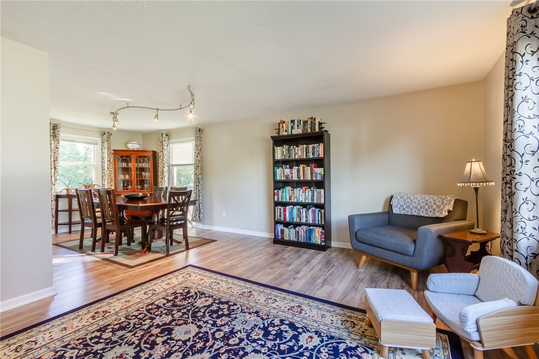 292 Sandoris Circle Irondequoit, NY 14622 - Photo 8 of 28