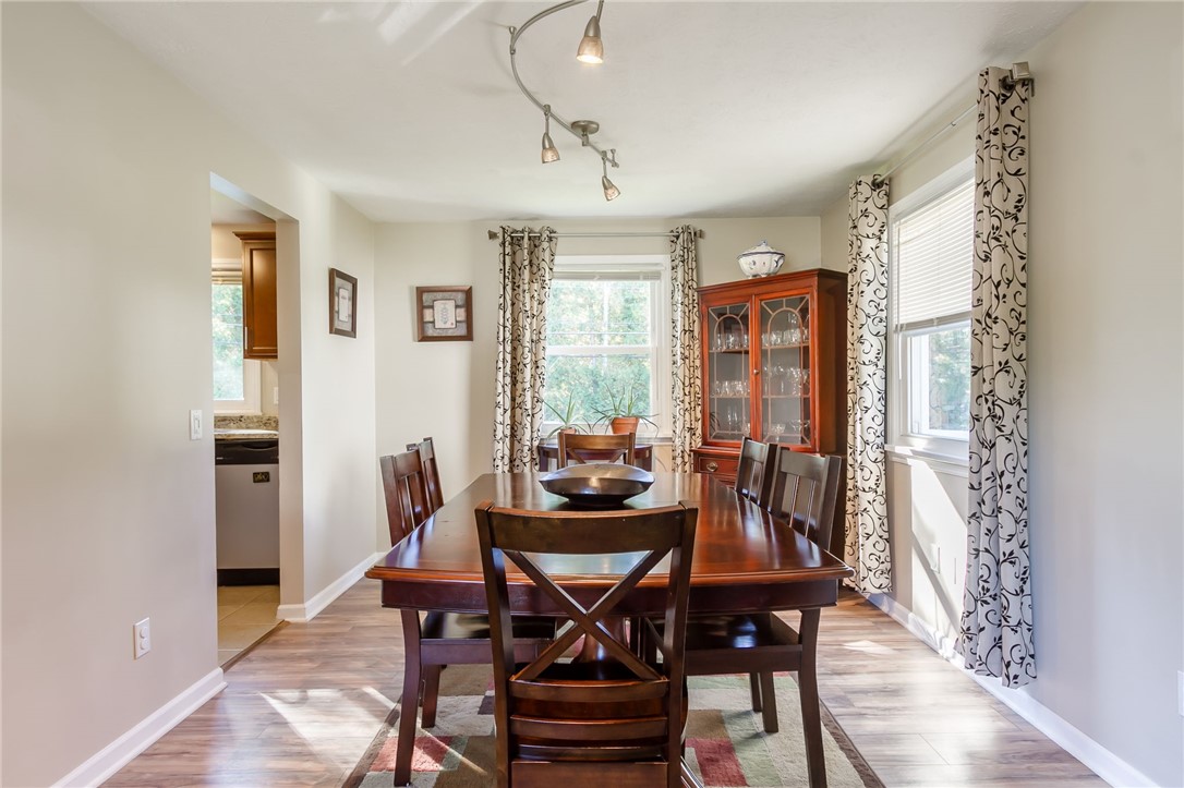 292 Sandoris Circle Irondequoit, NY 14622 - Photo 9 of 28