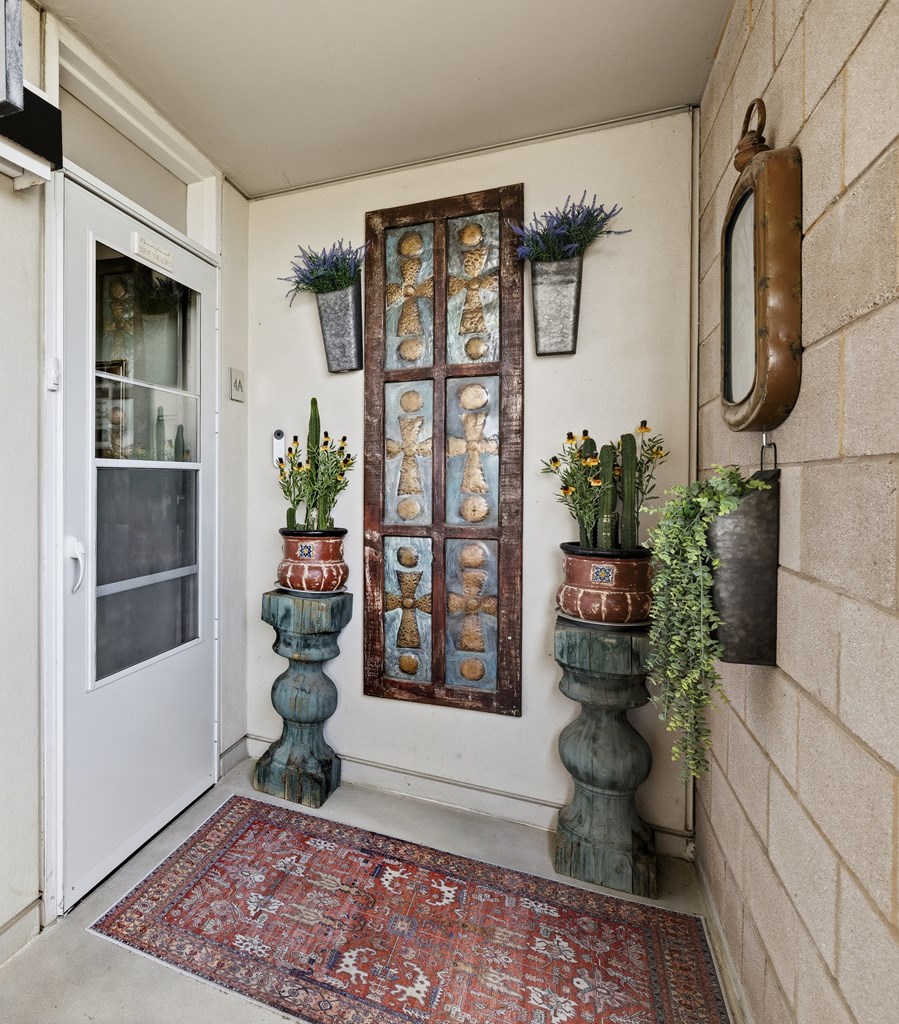 1012 Guadalupe Street Kerrville, TX 78028 - Photo 2 of 28 Condo Entry