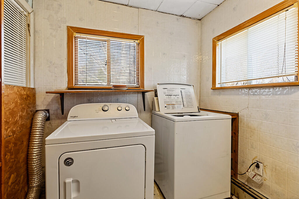 318 Pinkham Brook Road Durham, ME 04222 - Photo 18 of 38 22_BP5A5308_DxO_mls
