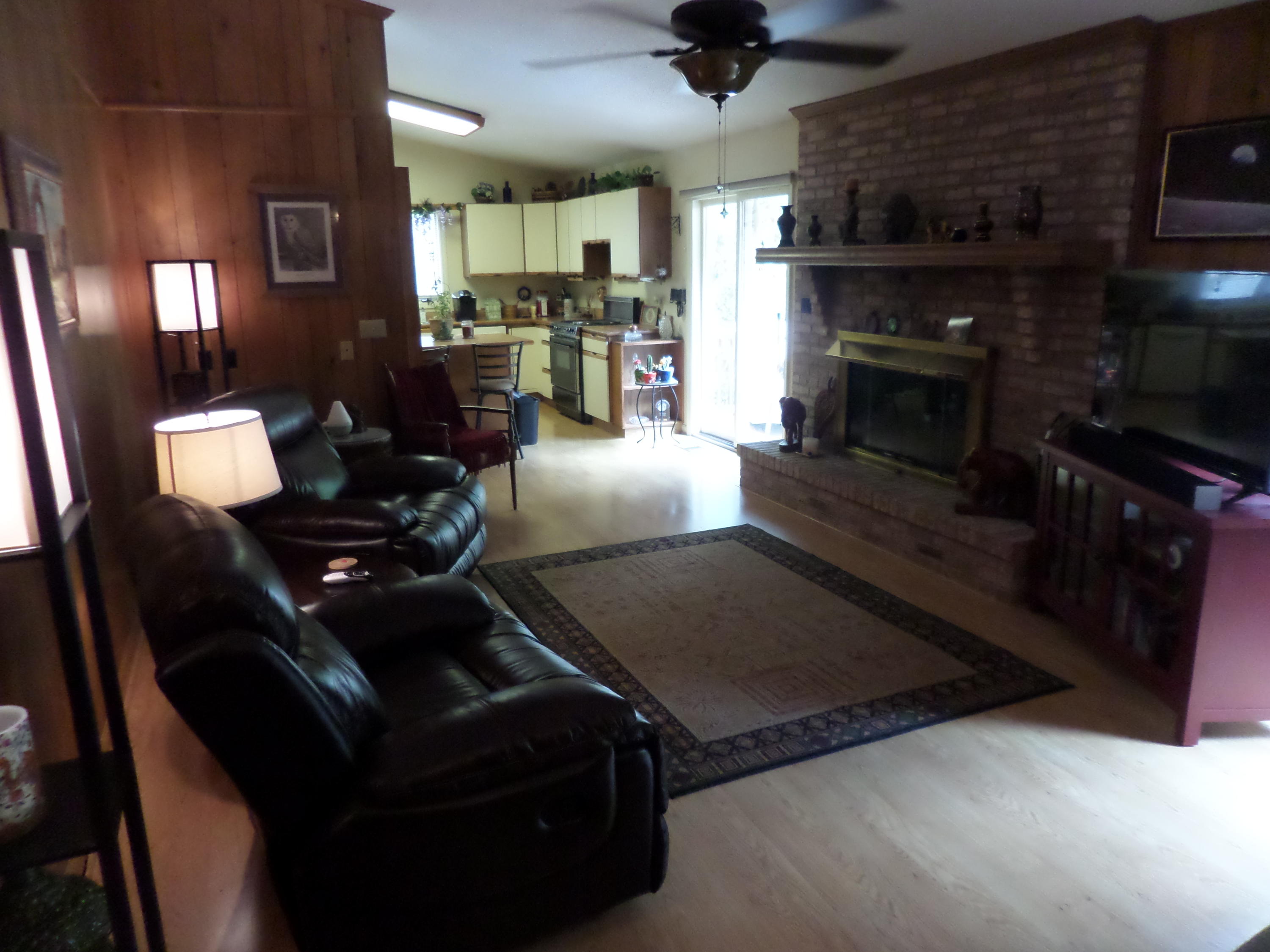112 Claremont Road Oak Ridge, TN 37830 - Photo 11 of 34 Family room 2