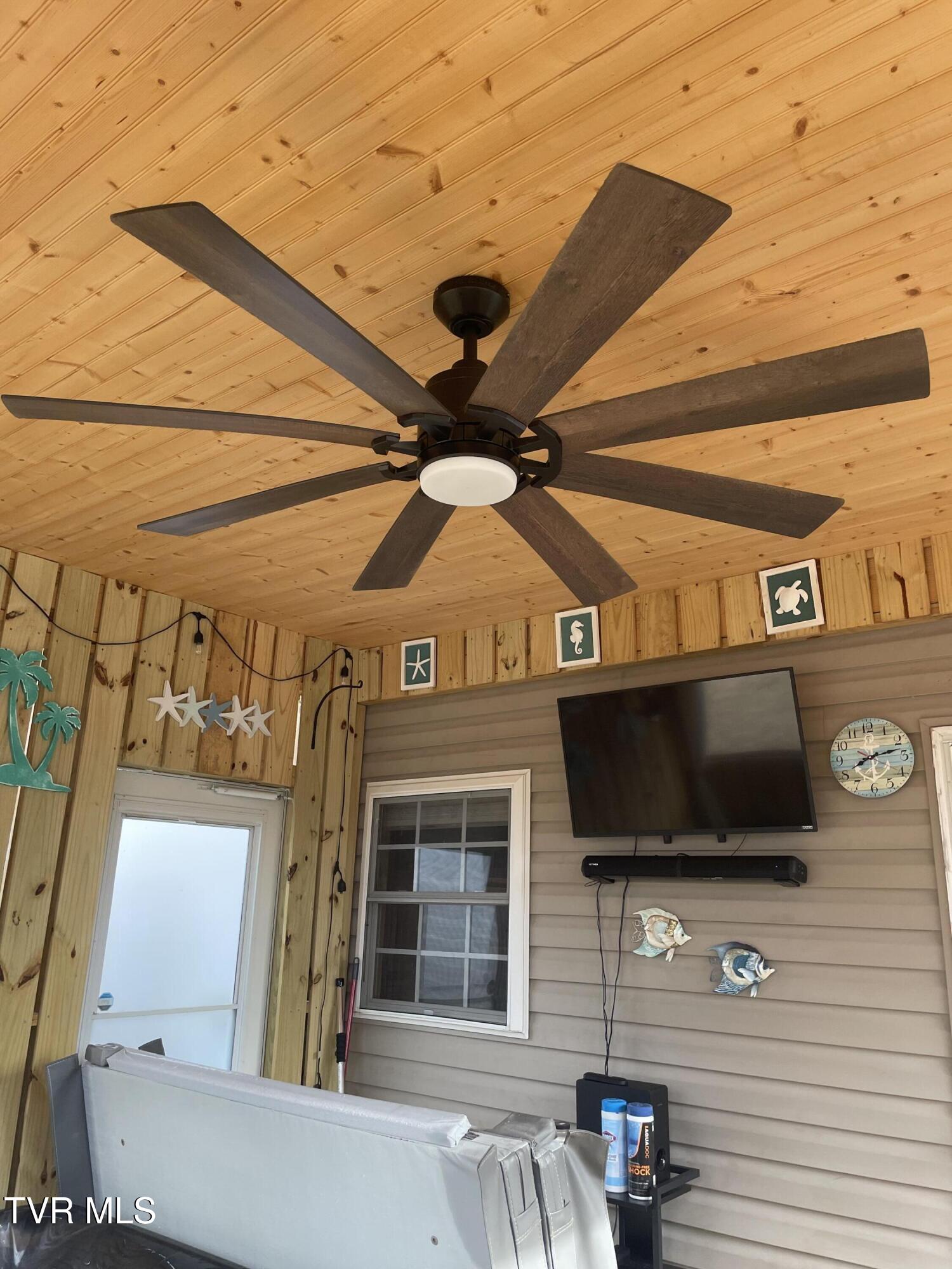 168 Montvale Road, Unit 168 Bristol, VA 24201 - Photo 12 of 26 IMG_4259 (1)