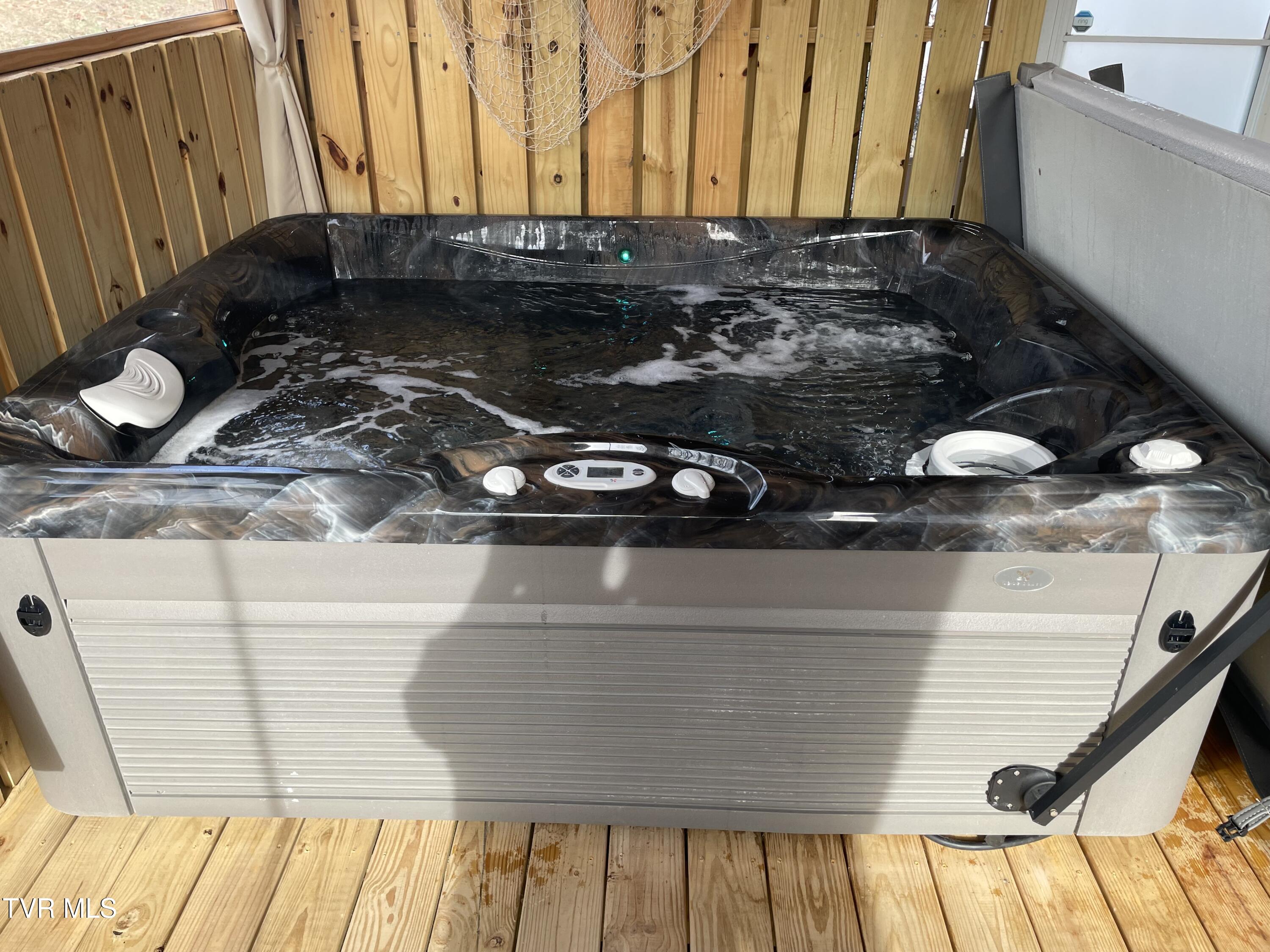 168 Montvale Road, Unit 168 Bristol, VA 24201 - Photo 15 of 26 IMG_4255