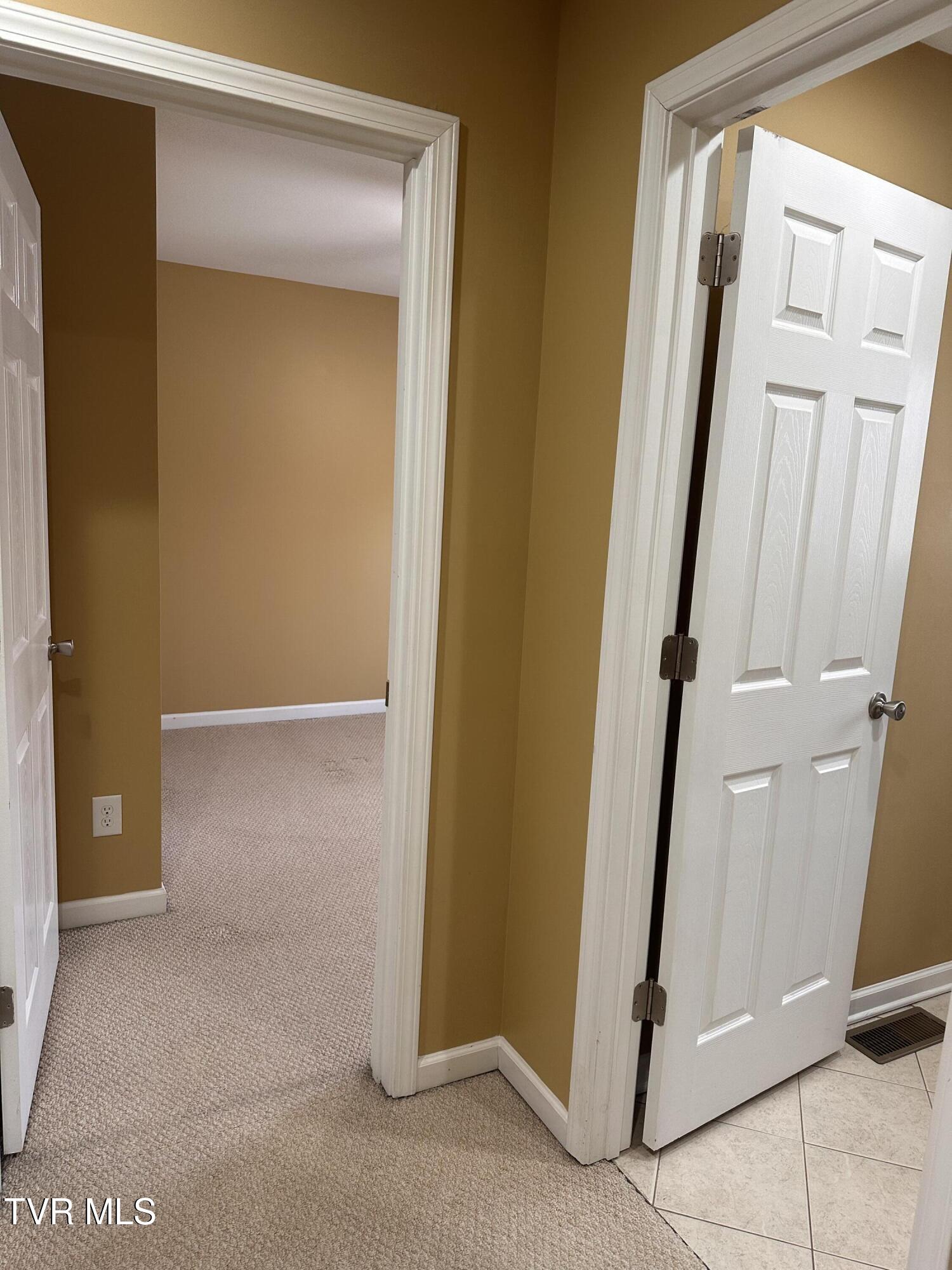 168 Montvale Road, Unit 168 Bristol, VA 24201 - Photo 18 of 26 IMG_2187