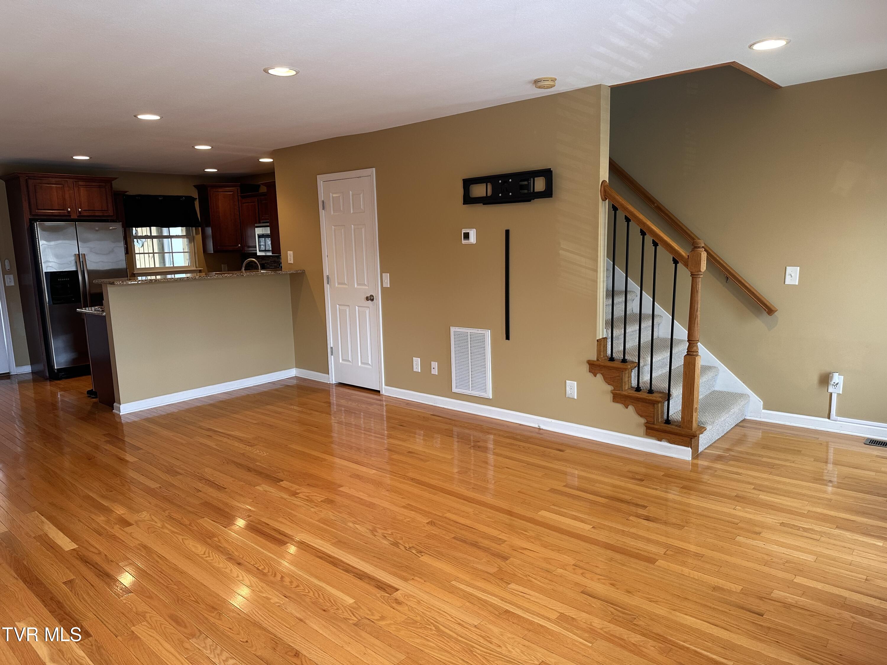 168 Montvale Road, Unit 168 Bristol, VA 24201 - Photo 3 of 26 IMG_2203