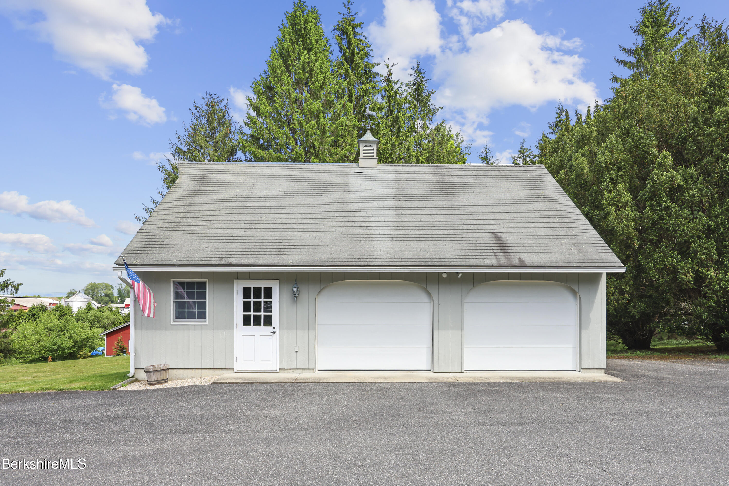 138 Hillsdale Road Egremont, MA 01230 - Photo 38 of 47 90 Garage