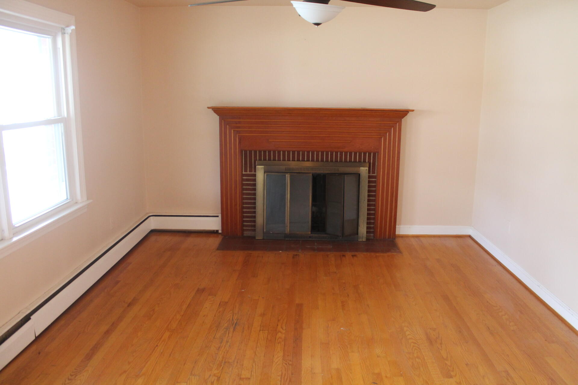 3428 Kershaw Road Northwest Roanoke, VA 24017 - Photo 5 of 14 IMG_7578
