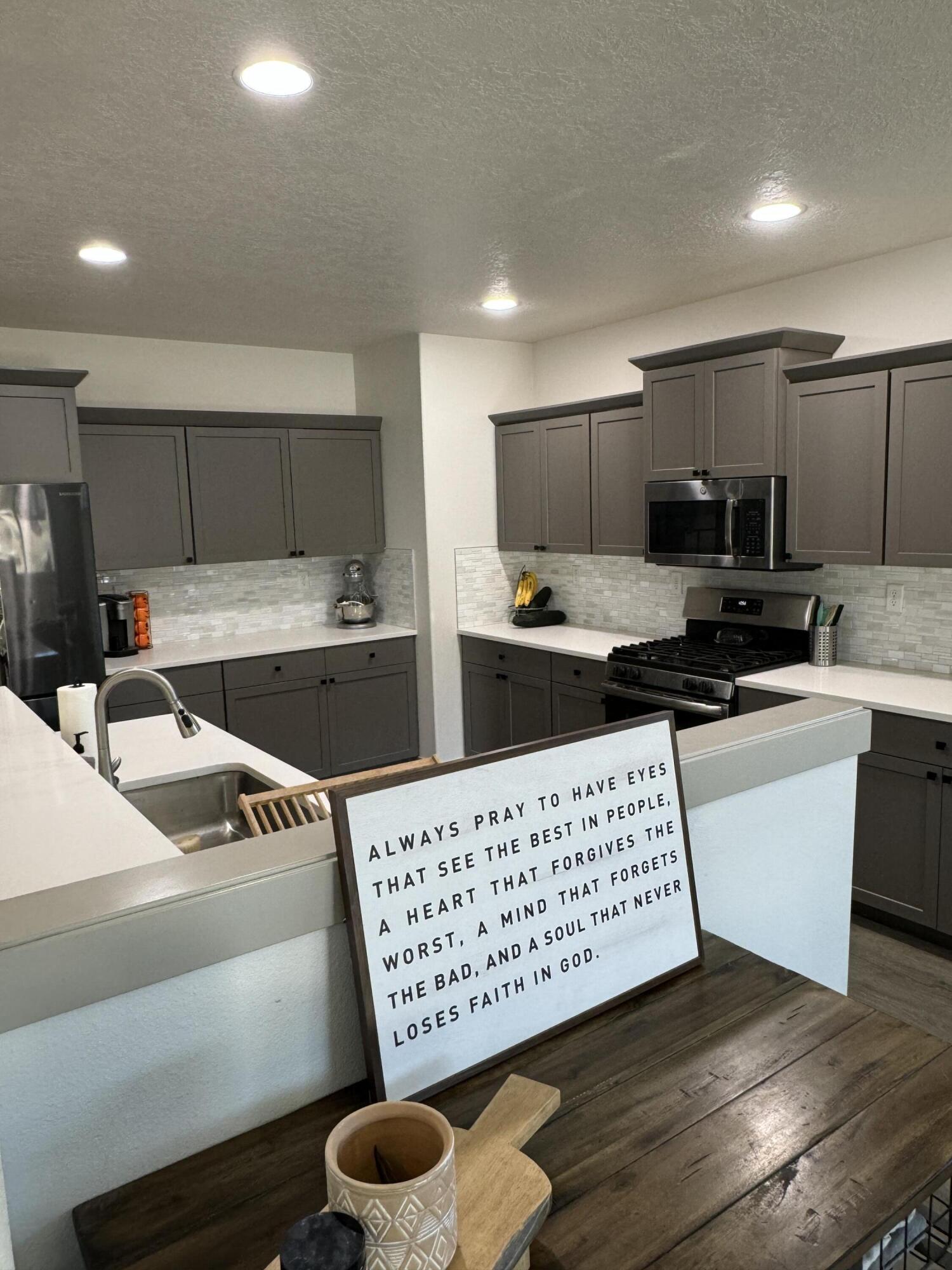4476 Southwest Salmon Place Redmond, OR 97756 - Photo 10 of 43 IMG_0980