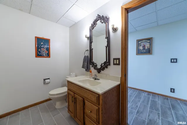 $1,025,000 | 3939 Musholt Strasse Lane, Quincy, IL 62305