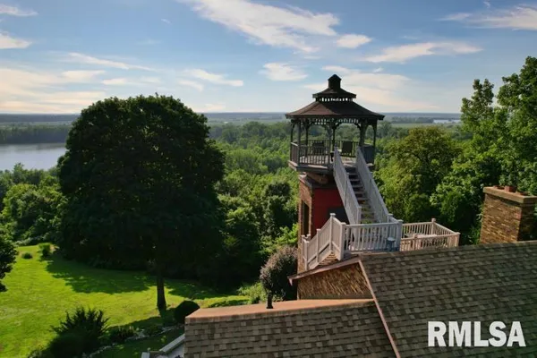 $989,000 | 3939 Musholt Strasse Lane, Quincy, IL 62305