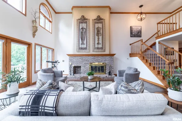$989,000 | 3939 Musholt Strasse Lane, Quincy, IL 62305