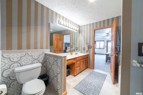 $989,000 | 3939 Musholt Strasse Lane, Quincy, IL 62305