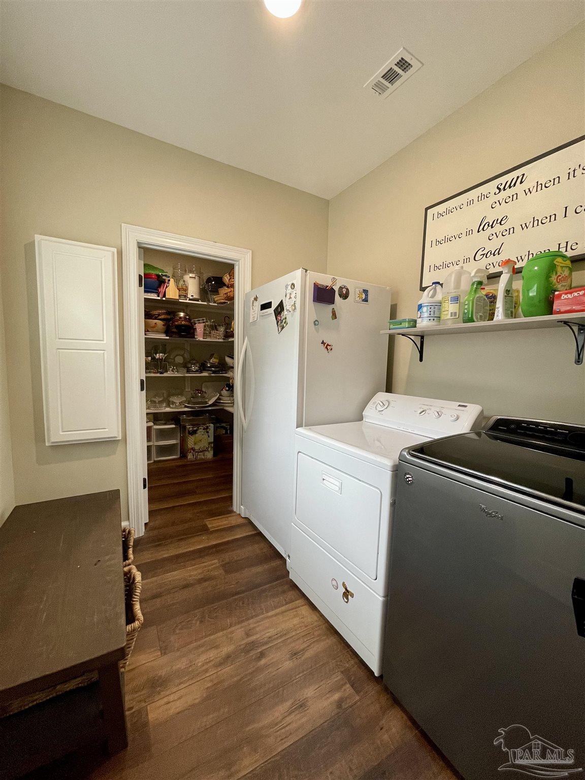 4951 Winding Way Road Milton, FL 32570 - Photo 31 of 50 Laundry is connected to mudroom and large pantry.