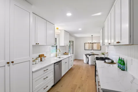$524,999 | 1610 Garland Lane North, Plymouth, MN 55447