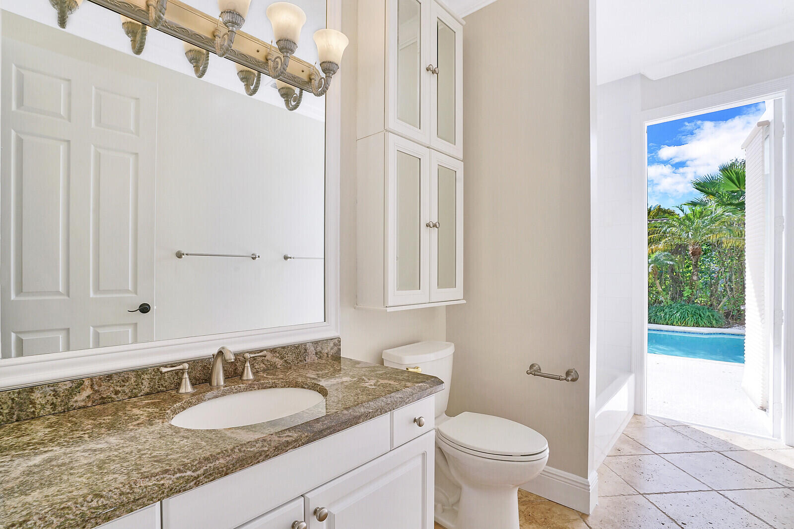 6135 Vista Linda Lane Boca Raton, FL 33433 - Photo 28 of 40 2ND BATHROOM/CABANA