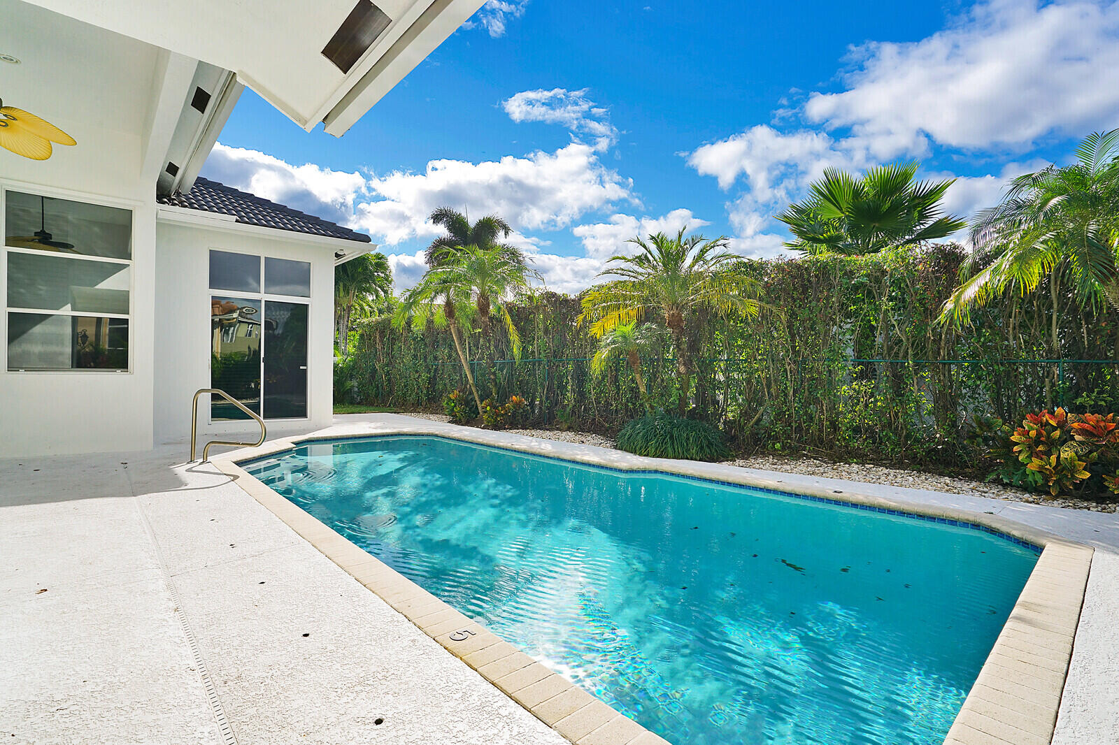 6135 Vista Linda Lane Boca Raton, FL 33433 - Photo 37 of 40 PRIVATE OUTDOOR SPACE