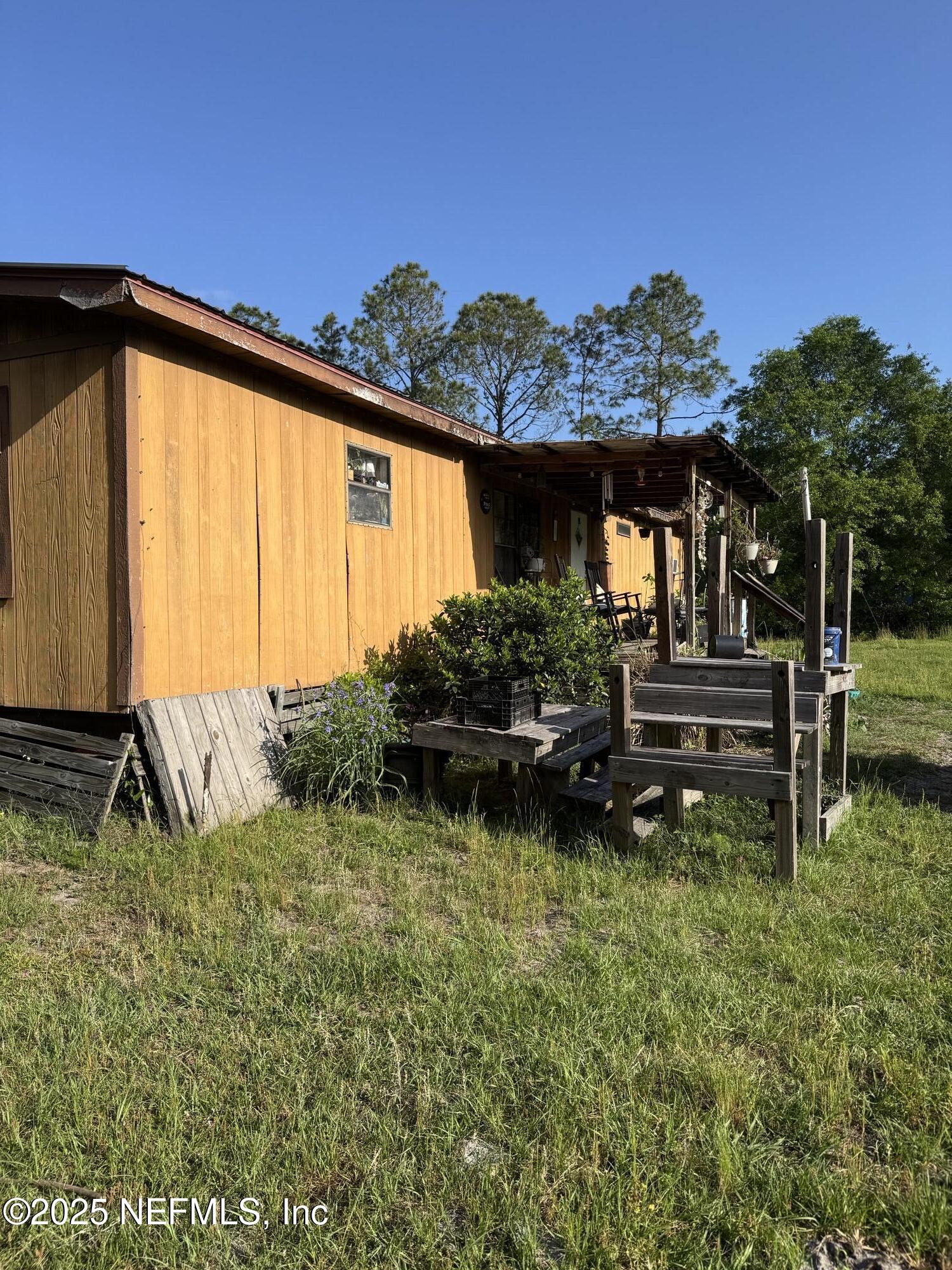 2297 Tyrone Road Middleburg, FL 32068 - Photo 3 of 24 back of mobile