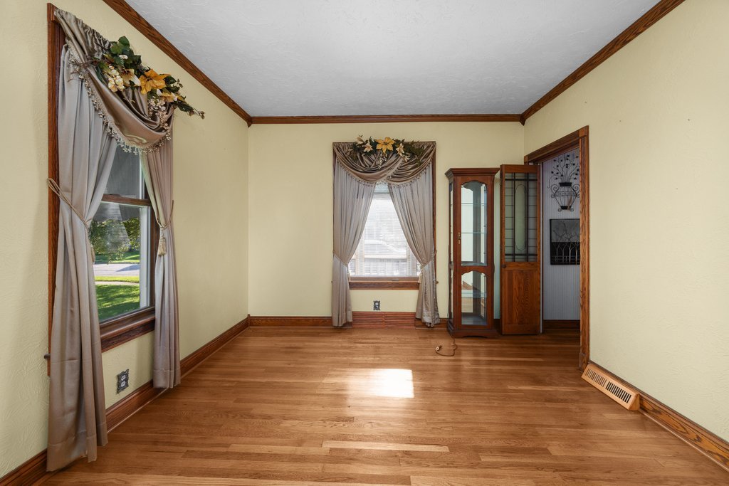 1424 11th Street Moline, IL 61265 - Photo 17 of 46
