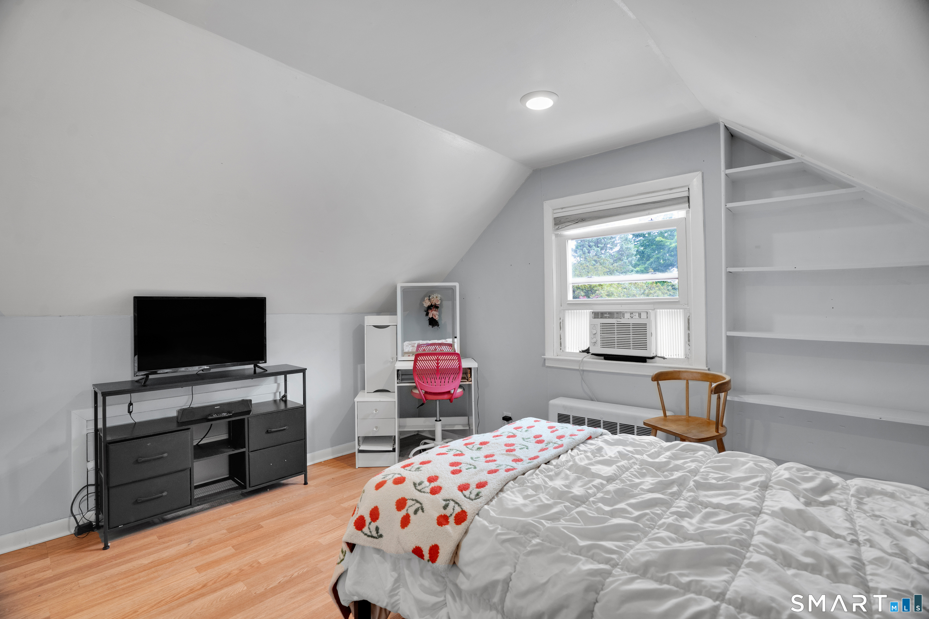 175 Newfield Street Middletown, CT 06457 - Photo 14 of 17