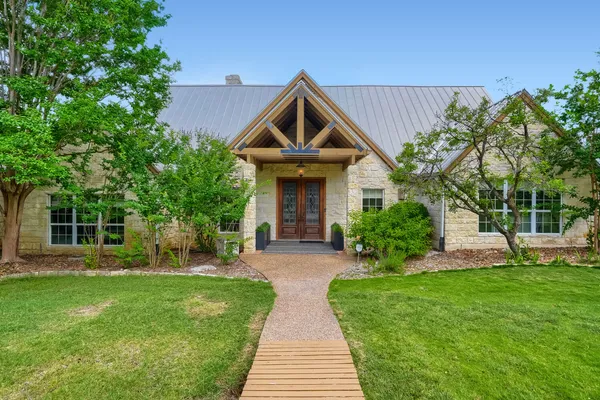 $1,800,000 | 222 Winn Valley Drive, Wimberley, TX 78676