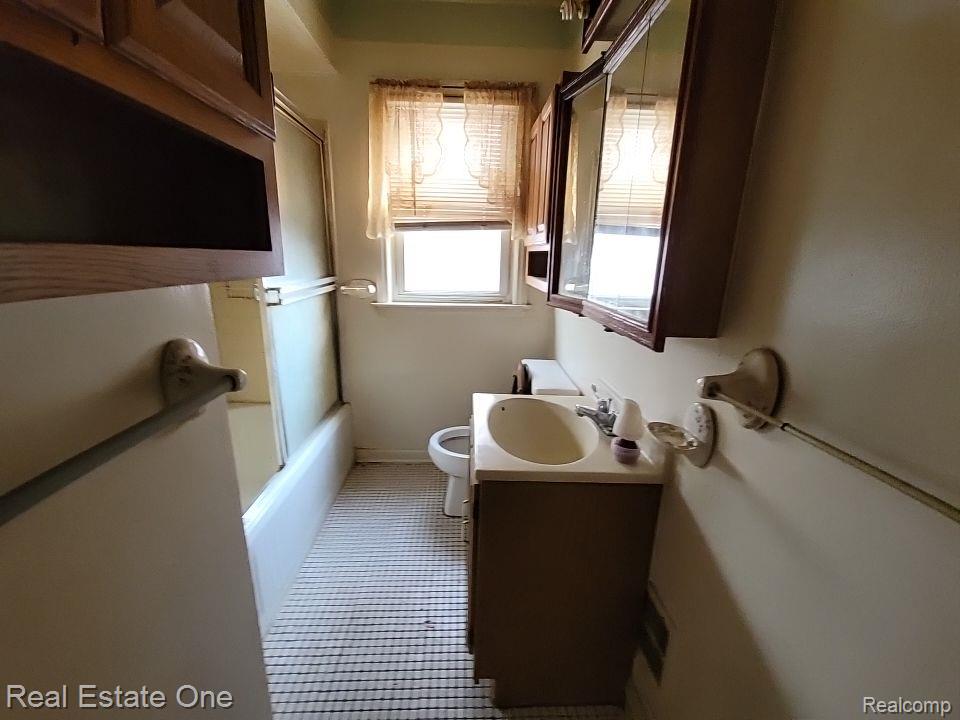 18825 Ruth Street Melvindale, MI 48122 - Photo 12 of 24