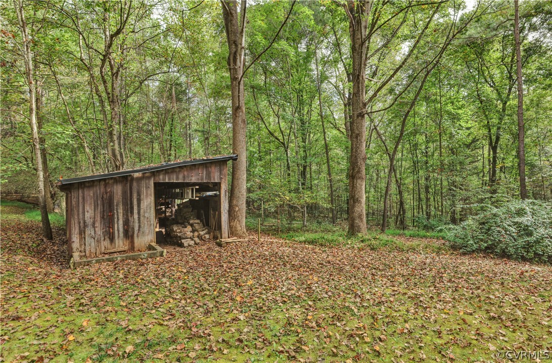 1444 Genito Road Manakin-Sabot, VA 23103 - Photo 38 of 47 a view of outdoor space and yard