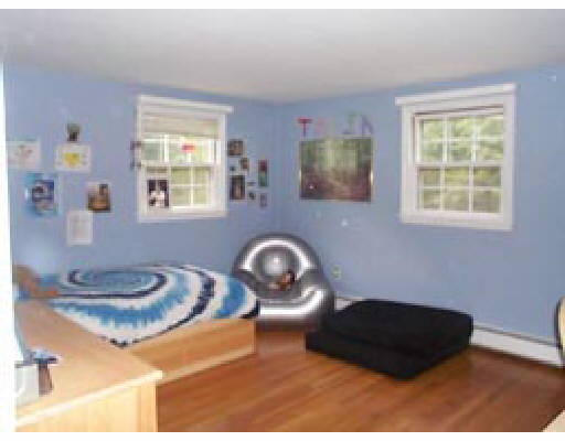 105 Paul Revere Road Concord, MA 01742 - Photo 3 of 4 Gallery Image 3