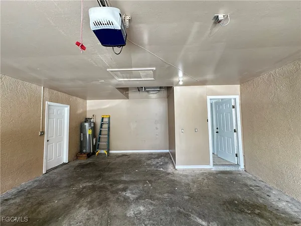 $1,700 | 301 East 12th Street, Lehigh Acres, FL 33972
