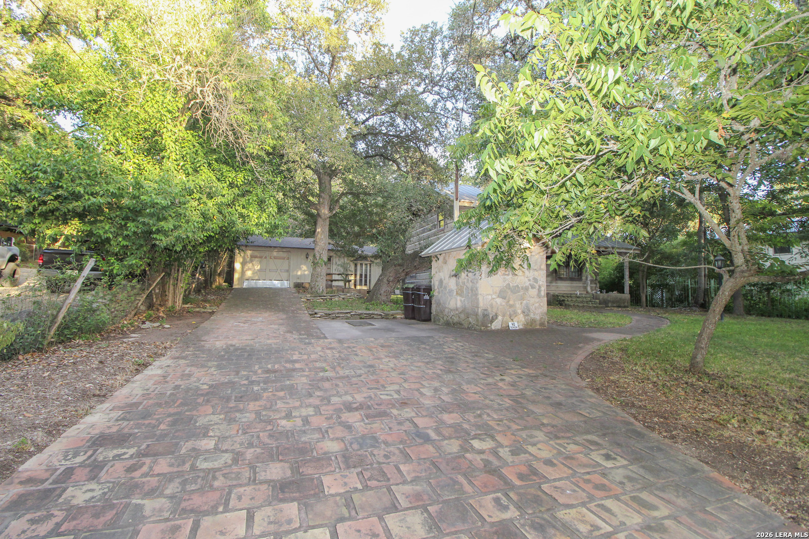 19706 Scenic Loop Road Helotes, TX 78023 - Photo 4 of 28 Gallery Image 4