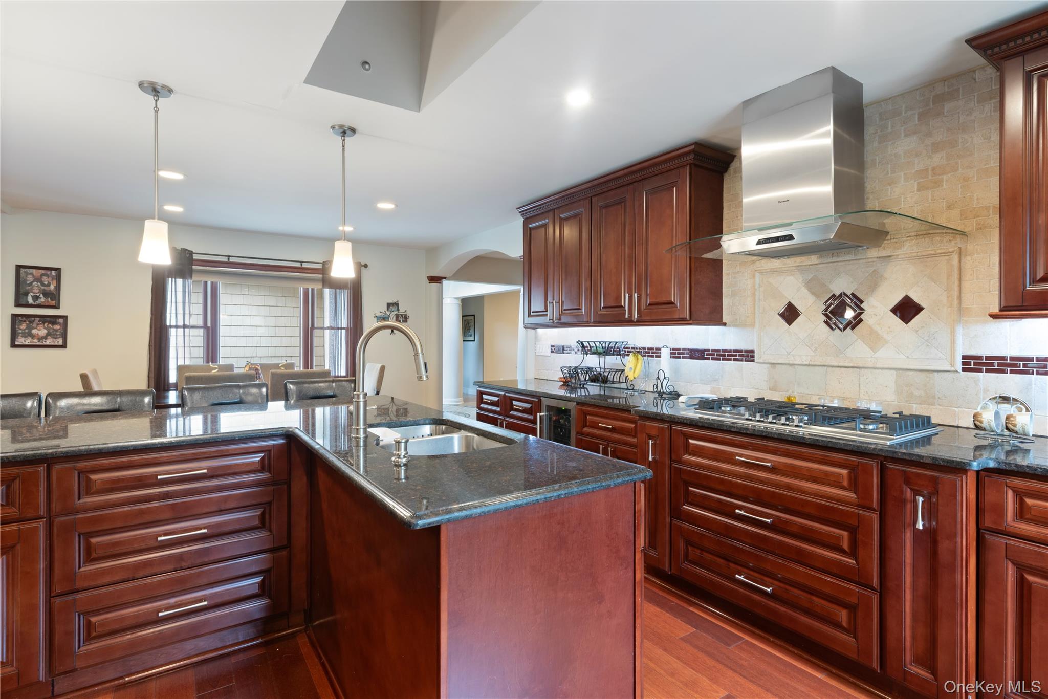 411 South Chelsea Road White Plains, NY 10603 - Photo 20 of 36