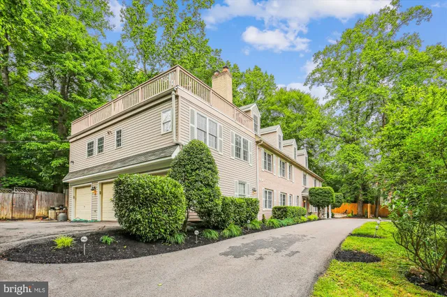 $1,699,900 | 9201 Laurel Oak Drive, Bethesda, MD 20817