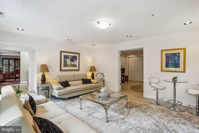 $1,699,900 | 9201 Laurel Oak Drive, Bethesda, MD 20817