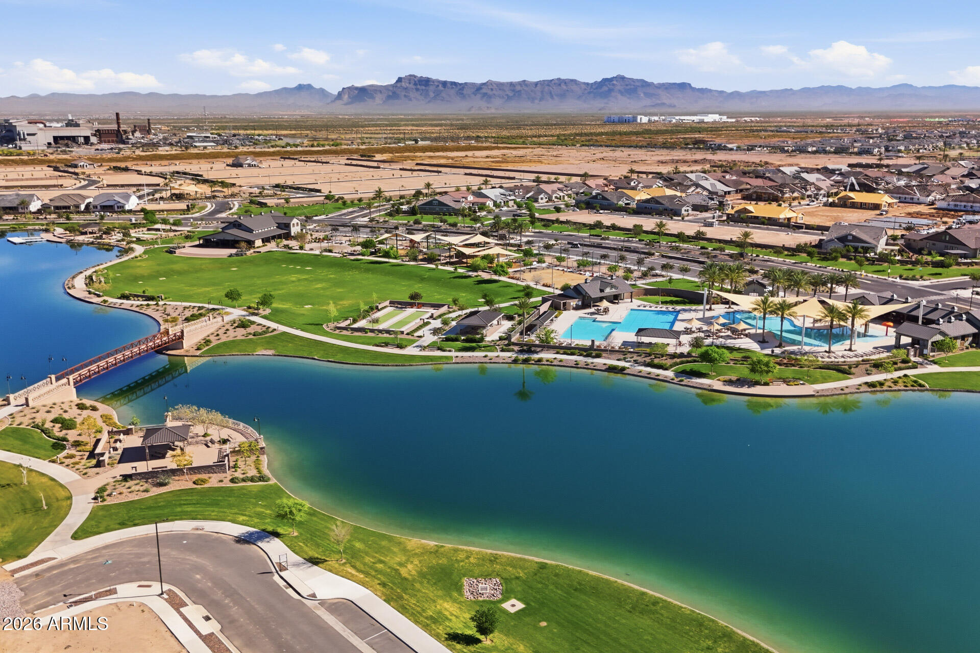 23069 East Mayberry Road Queen Creek, AZ 85142 - Photo 37 of 48 a view of a city with an ocean