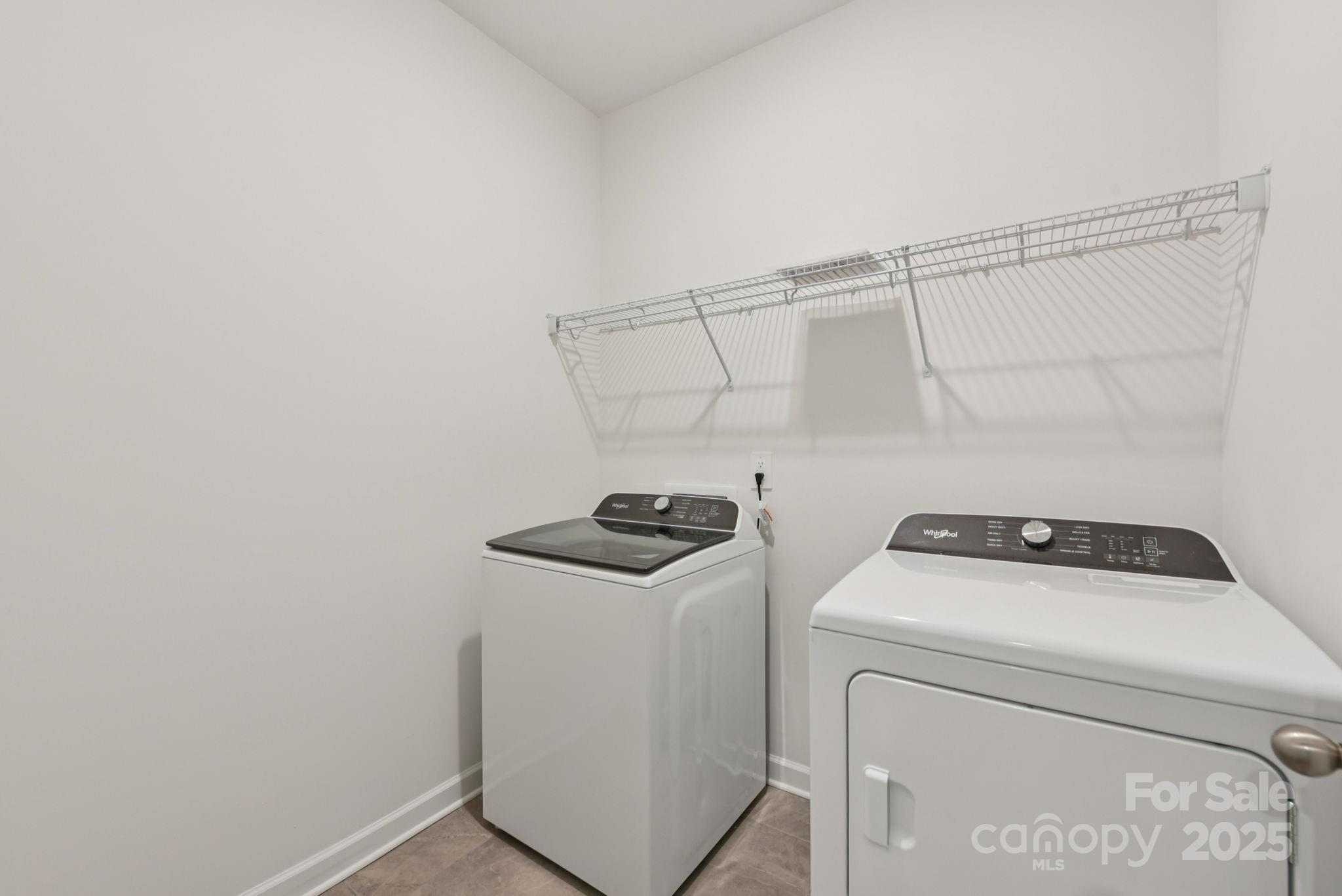 712 Palmer Pendleton Way York, SC 29745 - Photo 15 of 36 a utility room with dryer and washer