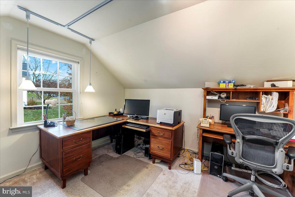 350 Crestview Drive Kennett Square, PA 19348 - Photo 13 of 51