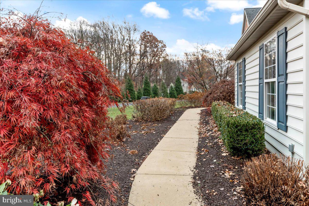 350 Crestview Drive Kennett Square, PA 19348 - Photo 4 of 51