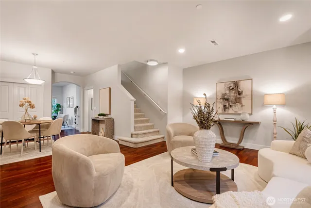 $706,800 | 18258 Northeast 96th Way, Unit 103, Redmond, WA 98052